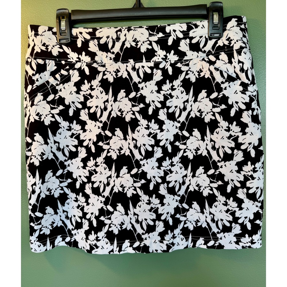 Mario Serrani Italy Womens Black White Floral Skort Golf Casual Size Medium